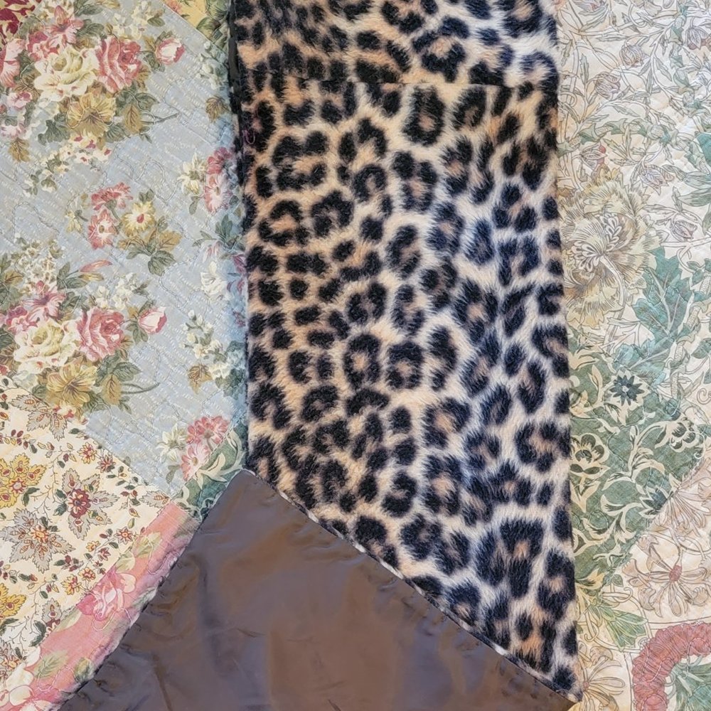 Vintage leopard stole